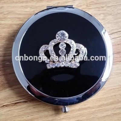 decorative portable makeup mirror with metal crown decor